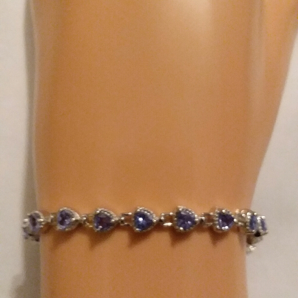 7.25 ct. t.w. Tanzanite Bracelet with .48 ct. t.w. Diamonds  Genuine TANZANITE BRACELET, SIZE 7.25\